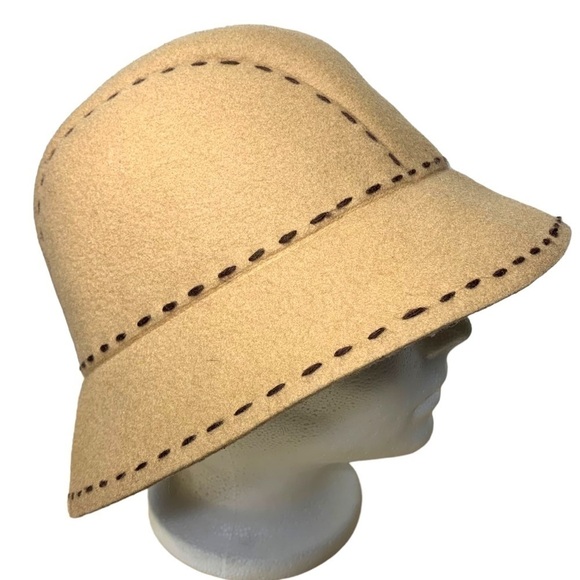 MANTLES Minimalist Neutral Tan Brown Stitched Details Cloche Bucket Hat One Size - Picture 1 of 10